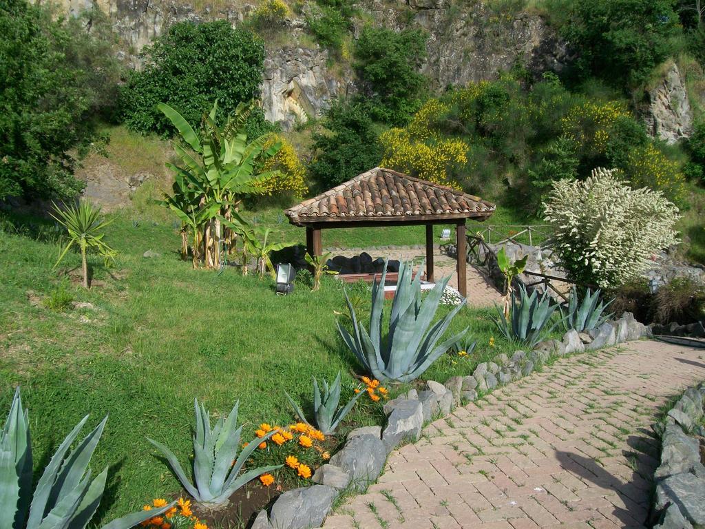 Antica Pietrara B&B Formello Esterno foto